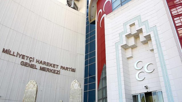 Kayseri&#039;nin 3 ilçesinde MHP teşkilatı kapatıldı