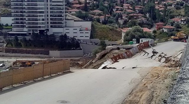 Ankara&#039;da yol çöktü