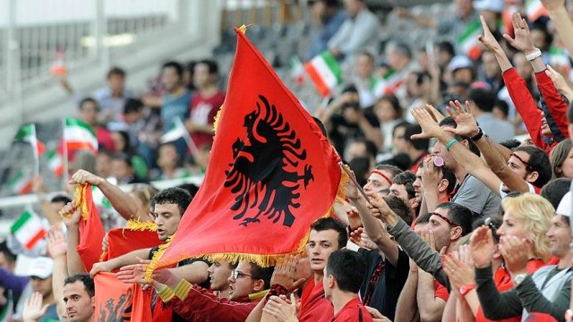 Arnavutluk tarihinde ilk kez Avrupa Futbol Şampiyonası&#039;nda