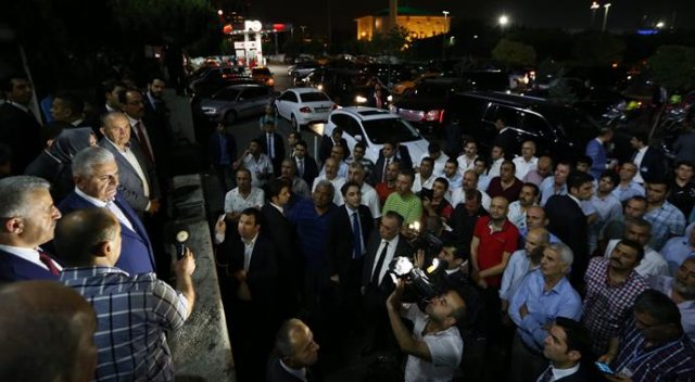 Başbakan Yıldırım&#039;dan taksicilere ziyaret