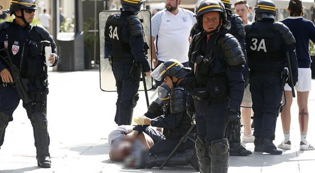 Fransız polisi 40 Rus holiganın peşinde