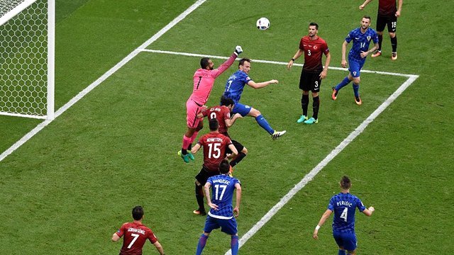 Hırvatistan, Türkiye&#039;ye 19 şut çekerek EURO 2016 rekoru kırdı