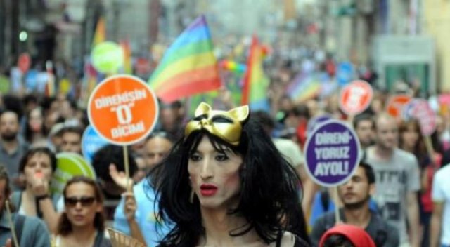 İstanbul Valiliği LGBTİ yürüyüşüne izin vermedi