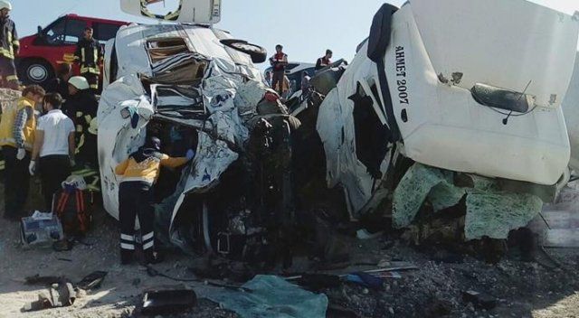 Konya&#039;da çok feci kaza: 10 ölü
