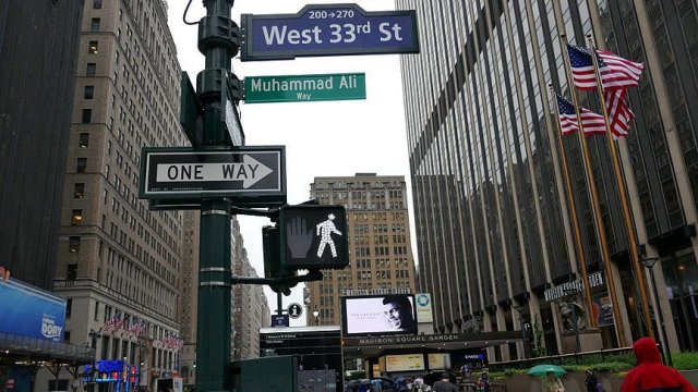 Muhammed Ali&#039;nin adı New York&#039;ta bir sokağa verildi