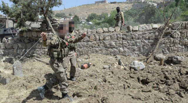 PKK&#039;lı teröristler mezarlığa bile patlayıcı döşemiş
