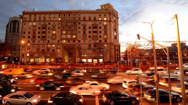 Rusya&#039;da otomobil satışlarındaki düşüş rekor tazeledi