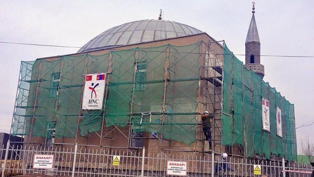 Türkiye, Moğolistan’ın en büyük kubbeli camisinin tadilatını yaptırıyor