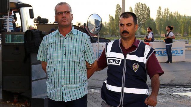 5. Hudut Alayı Merkez Komutanı Kürkçü ile 23 asker tutuklandı