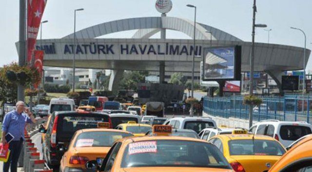 Atatürk Havalimanı yetkililerinden yolculara önemli uyarı