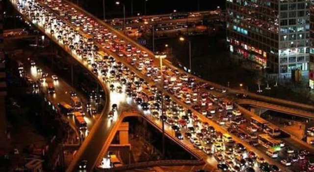 Bayram dönüşü Ankara girişinde trafik