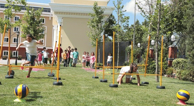 İAÜ Çocuk üniversitesi yaz okulu başlıyor