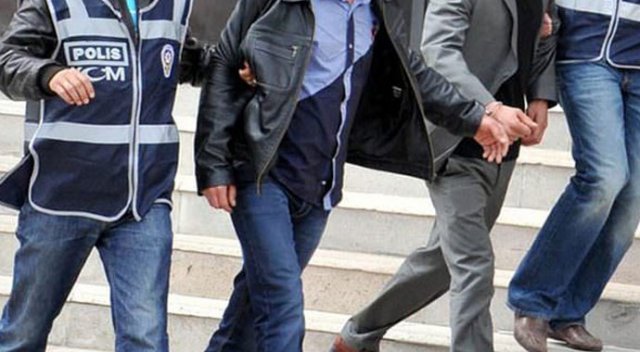 Kırşehir&#039;de 6 emniyet müdürü ve bir komiser yardımcısı tutuklandı