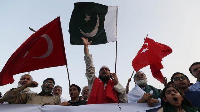 Pakistan FETÖ ile mücadelede Türkiye&#039;nin yanında