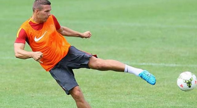 Podolski&#039;den Mario Gomez yorumu