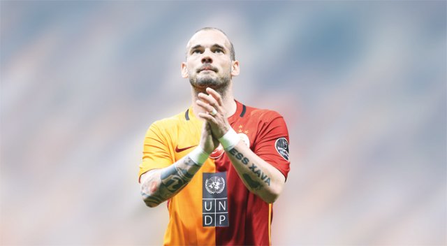 Sneijder, el üstünde tutulması gerekirken itibarsızlaştırılıyor