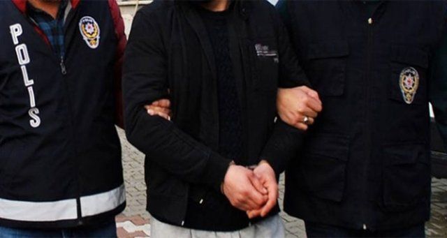 Uşak&#039;ta 2 imam ile 1 öğretmen tutuklandı
