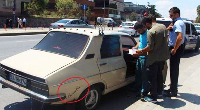 Üsküdar&#039;da bomba yazılı otomobil alarmı
