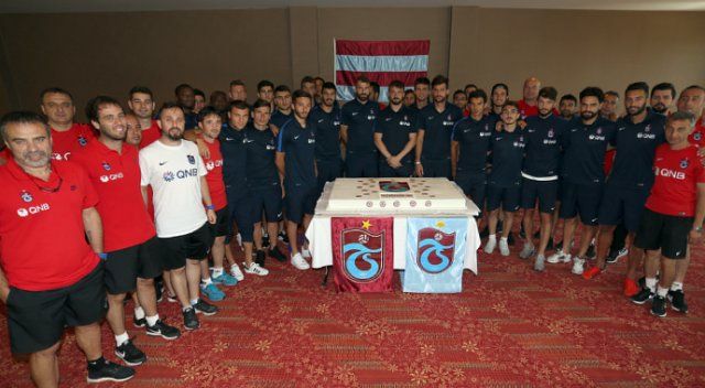 49&#039;uncu yılını kutlayan Trabzonspor dün birçok sevinci bir arada yaşadı