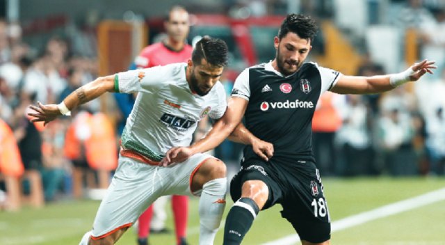 Beşiktaş sezonu &#039;gol şov&#039; yaparak açtı