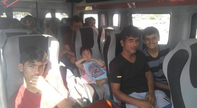 Çanakkale&#039;de 15 yabancı uyruklu yakalandı