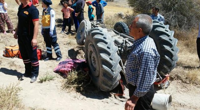 Konya&#039;da devrilen traktörün altında kalan sürücü öldü