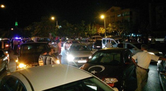 Konya&#039;daki elektrik kesintisi halkı sokaklara döktü