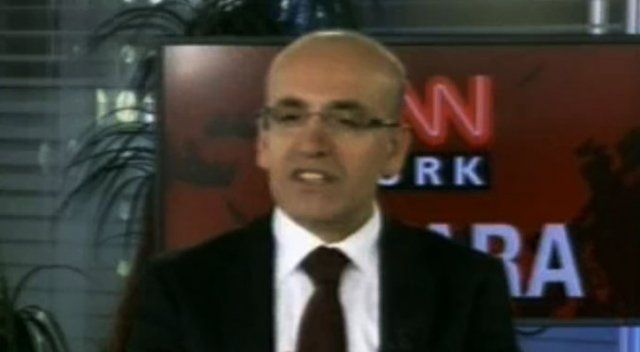 Mehmet Şimşek canlı yayında CNN sunucusunu bozdu