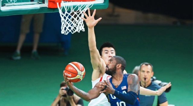 NBA yıldızları Çin&#039;e 57 sayı fark attı