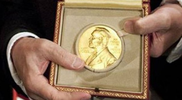 Nobel ödüllü Mısırlı bilim insanı Ahmed Zuveyl öldü