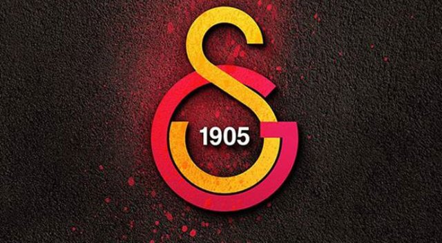 Taraftarlar Galatasaray&#039;ın başını yaktı