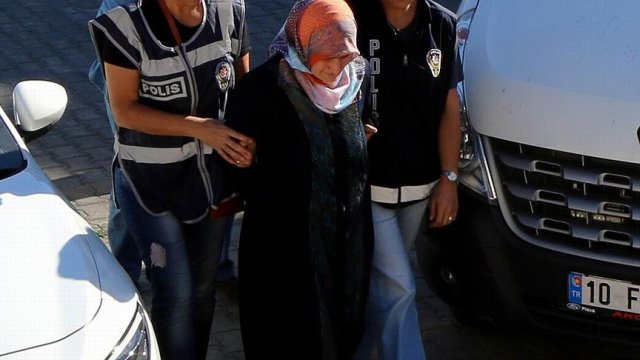 FETÖ elebaşı Gülen&#039;in yeğeni tutuklandı