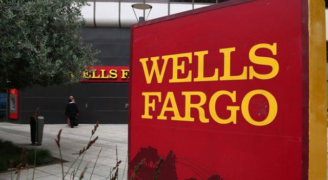 Wells Fargo CEO&#039;su mecliste eleştirildi