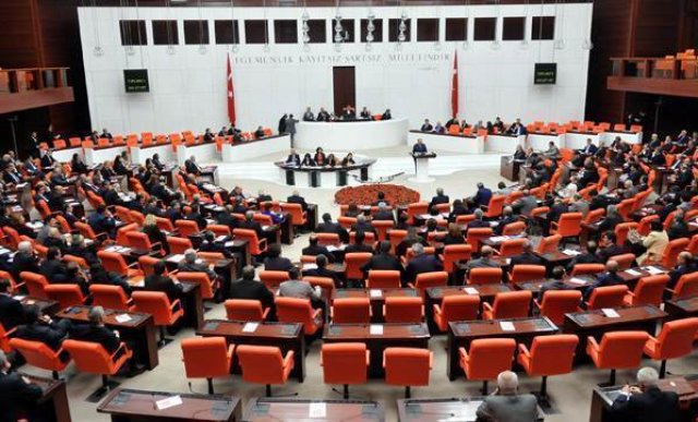 AK Parti&#039;den flaş Başkanlık açıklaması