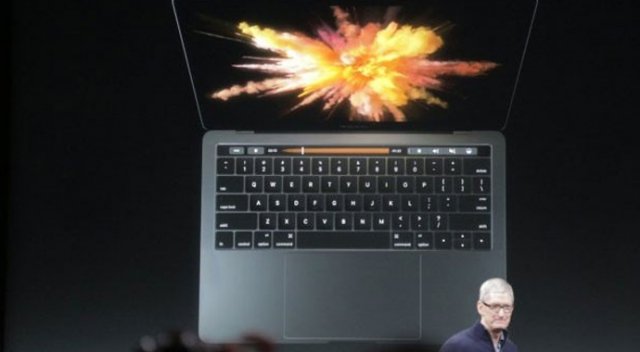 Apple, Macbook Pro ve Macbook Air&#039;i tanıttı