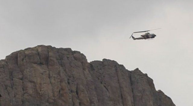 Diyarbakır&#039;da alarm! Taarruz helikopteri imha etti