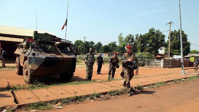 Fransa Orta Afrika Cumhuriyetini terk etmeyecek