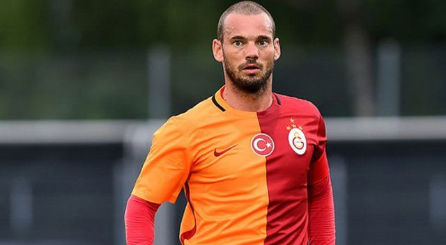 Galatasaray&#039;dan Sneijder sevinci