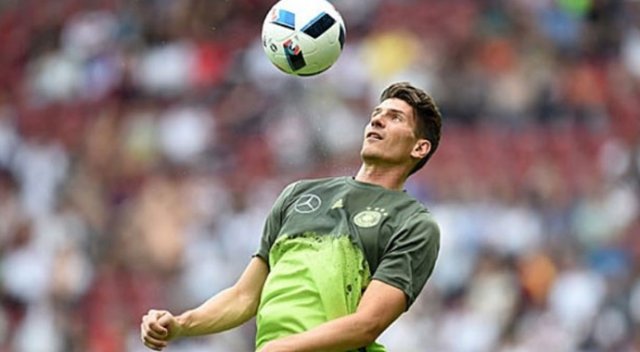 Mario Gomez&#039;in gol attığı maçta Wolfsburg, Darmstadt&#039;a 3-1 yenildi