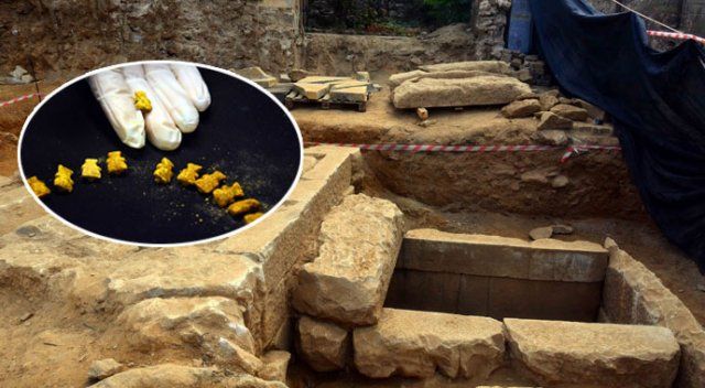 Muğla&#039;da 2 bin 400 yıllık oda mezar bulundu