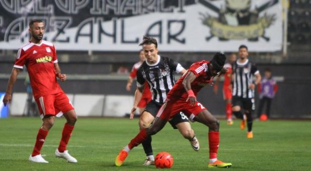 Sivasspor deplasmanda Manisaspor&#039;a 1-0 yenildi