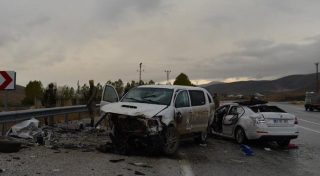 Van’da feci kaza: 5 ölü, 3 yaralı