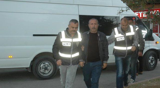 Adana polisinden aranan şahıslara yönelik operasyon: 9 gözaltı
