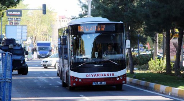 Diyarbakır&#039;da kayyum göreve başladı, ilk hizmeti halkın yüzünü güldürdü