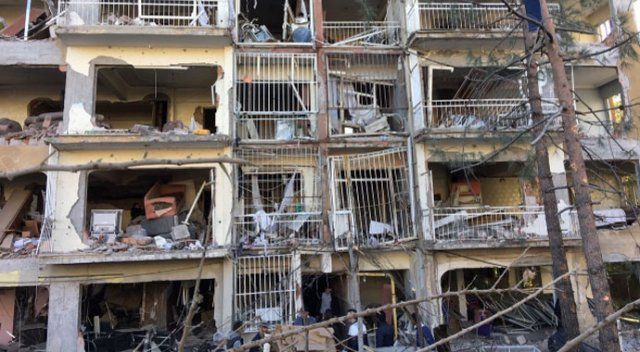 Diyarbakır&#039;daki bombalı saldırıyı sabah PKK,akşam DAEŞ üstlendi
