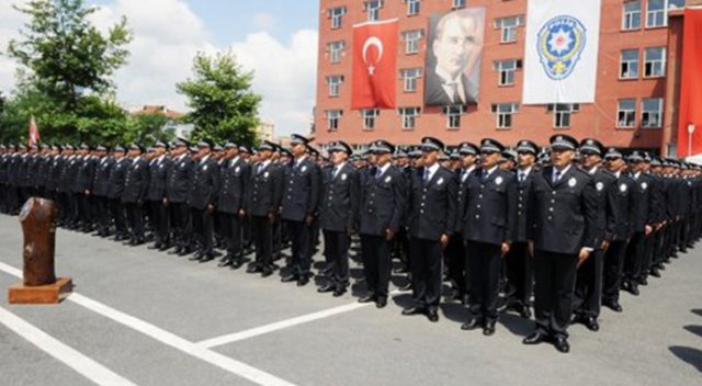 İstanbul&#039;da polis okulu imamlarına operasyon: 11 gözaltı