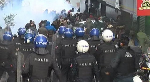Kadıköy&#039;de HDP gerginliği