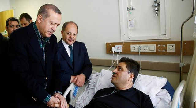 Erdoğan terör saldırısında yaralanan polisleri ziyaret etti
