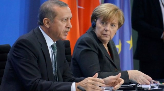 FT: Erdoğan, Merkel&#039;in seçilmesini etkileyecek