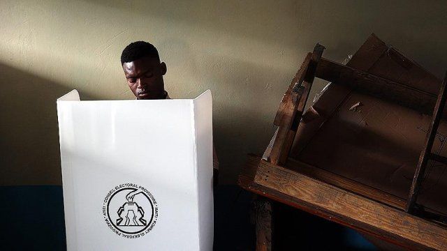 Haiti&#039;de uyuşturucu suçundan aranan aday seçimi kazandı